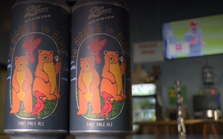 2nd Shift debuts special brew for Cardinals-Cubs rivalry series in London