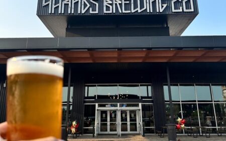 4 Hands Brewing Company Opens Chesterfield Location